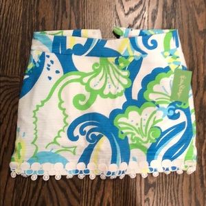 New with tags, Lilly Pulitzer skirt, size 00